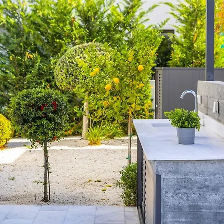 Villa Laurus 1 *